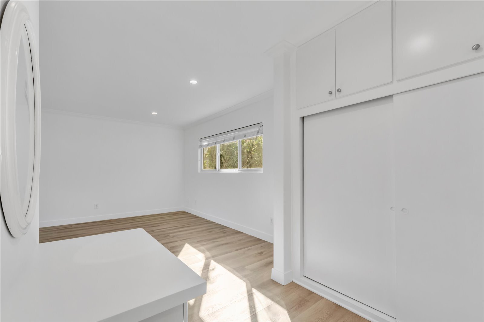 Building Photo - 8201 Clemens Ave