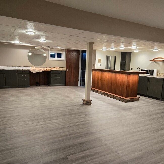 Building Photo - 25805 N Arrowhead Dr