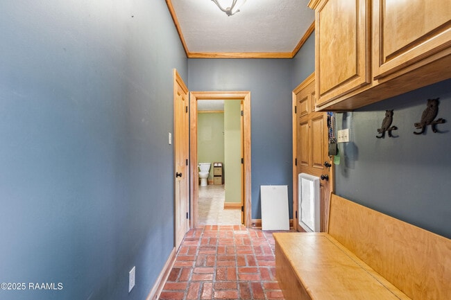Building Photo - 2073 French St