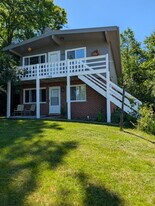 Building Photo - 1598 Jones Dr