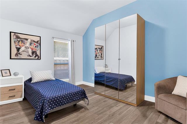 Building Photo - 917 Queens Lk Trl