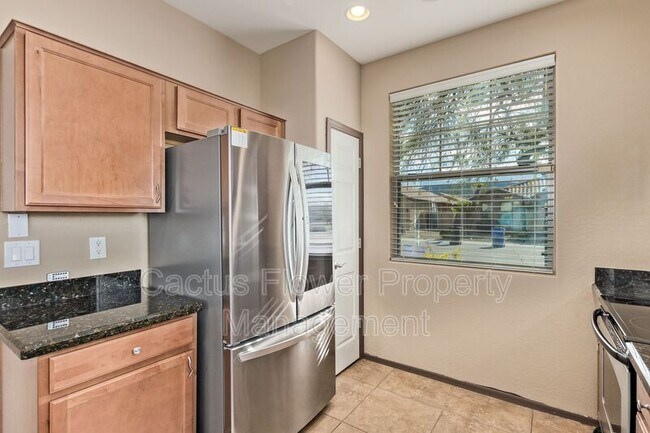 Building Photo - 2624 W Beautiful Ln