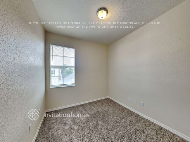 Building Photo - 187 E Thatch Palm Cir