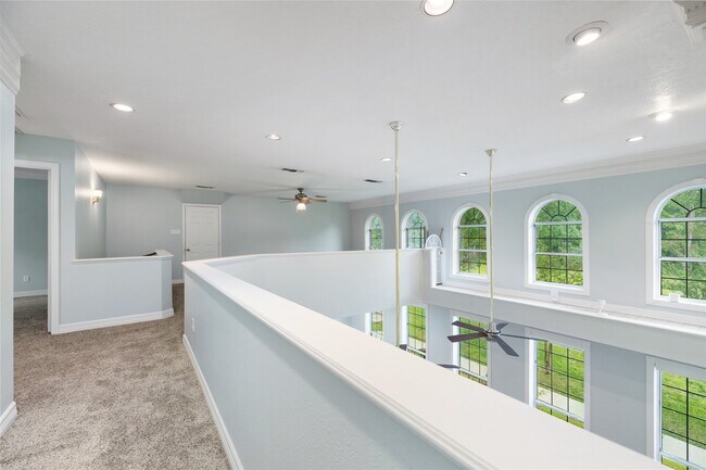 Building Photo - 106 River Oaks Dr