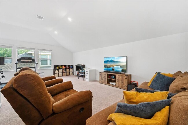 Building Photo - 9414 Camden Clf Ct