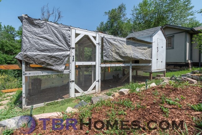 Building Photo - 8635 W Tennessee Pl