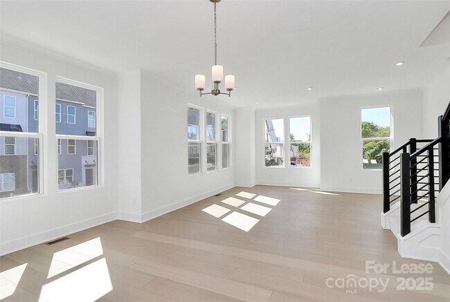 Building Photo - 1103 Kokomo Ln