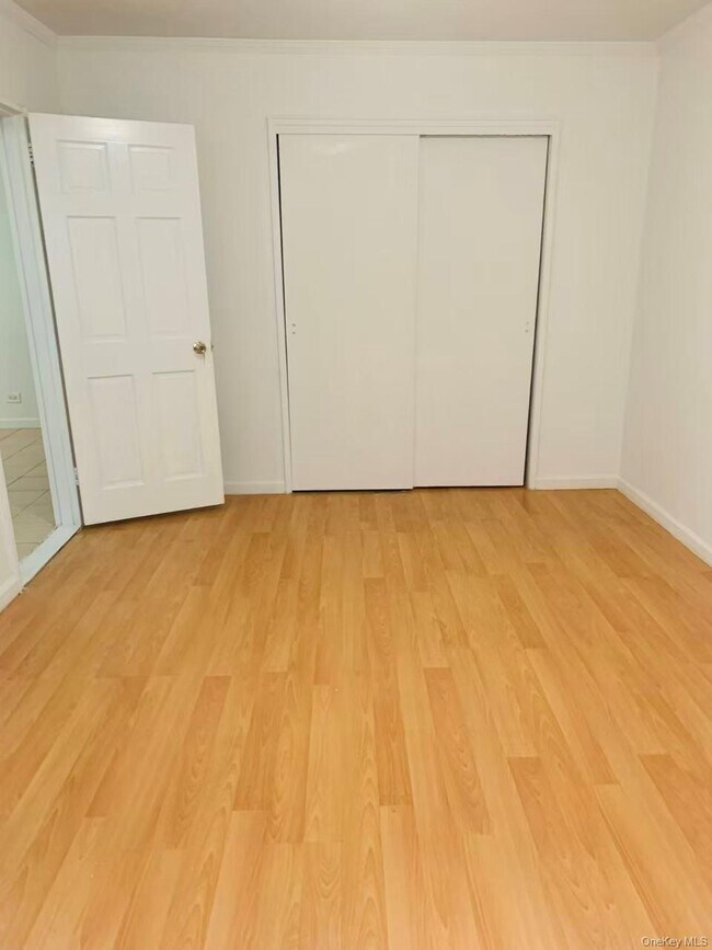 Building Photo - 42-45-45 Kissena Blvd