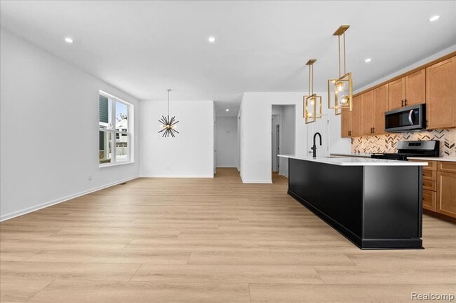 Building Photo - 10633 Barrett