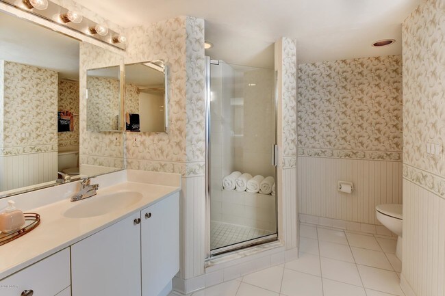 Building Photo - 3333 S Atlantic Ave