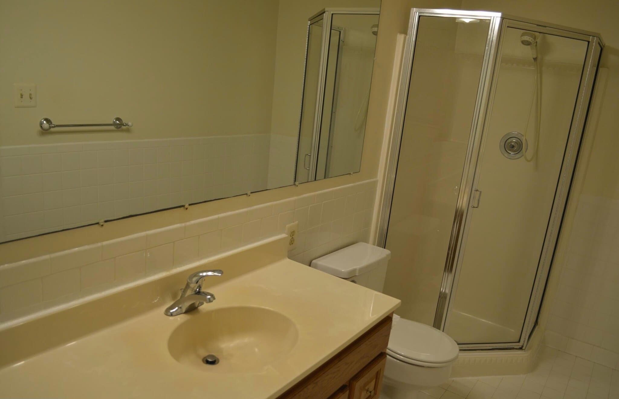 2nd floor master bathroom - 17129 Briardale Rd