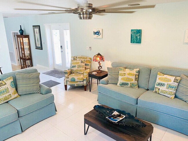 Building Photo - 1826 58th St S