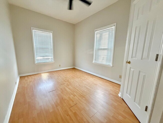 Building Photo - 1719 William Howard Taft Rd