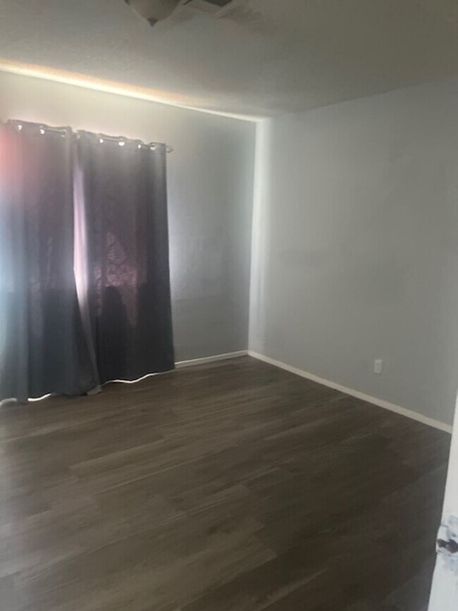 Building Photo - 2305 Exeter Dr