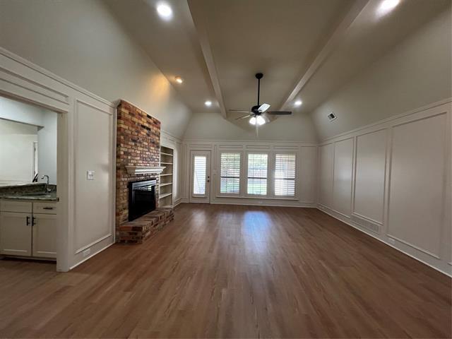 Building Photo - 2501 Primrose Dr