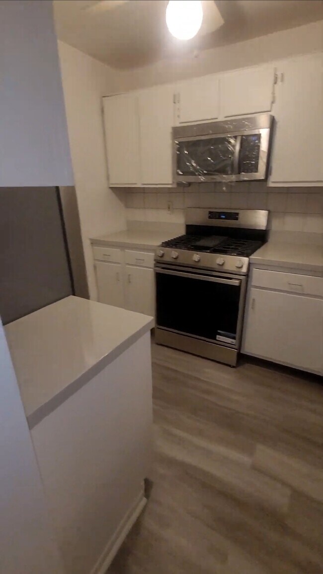 Building Photo - 1303 Morris Ct