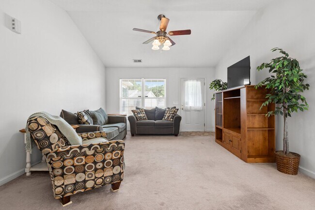 Building Photo - 4697 Cockatoo Dr NW