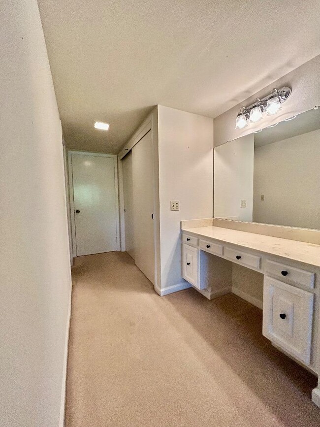 Building Photo - 5138 Cribari Pl