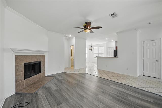 Building Photo - 9846 Cedarcrest Dr
