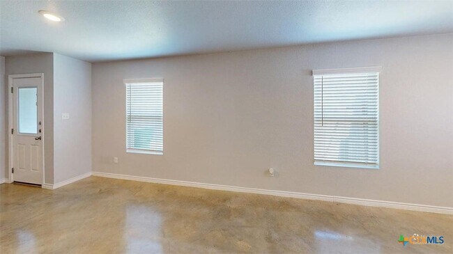 Building Photo - 1608 Tejas Trail