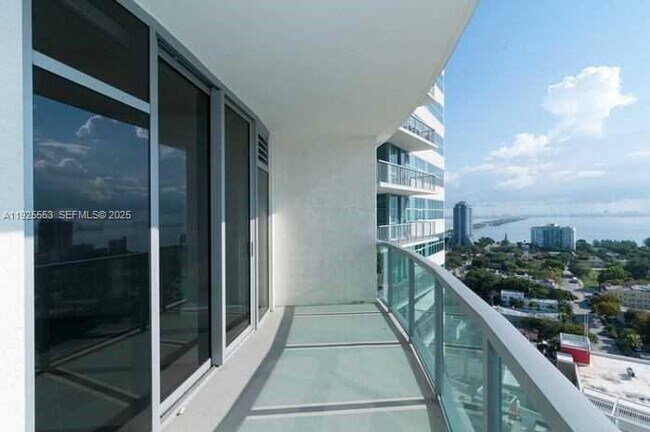 Building Photo - 3301 NE 1st Ave