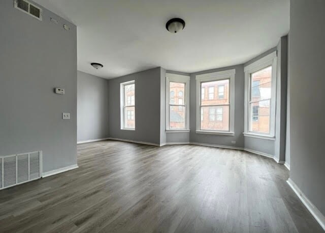 Building Photo - 2108 N Keeler Ave