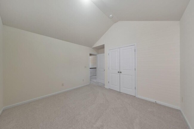 Building Photo - 4990 Brierstone Dr