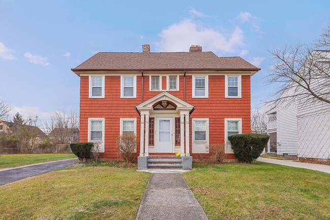Building Photo - 3372 Sutton Rd