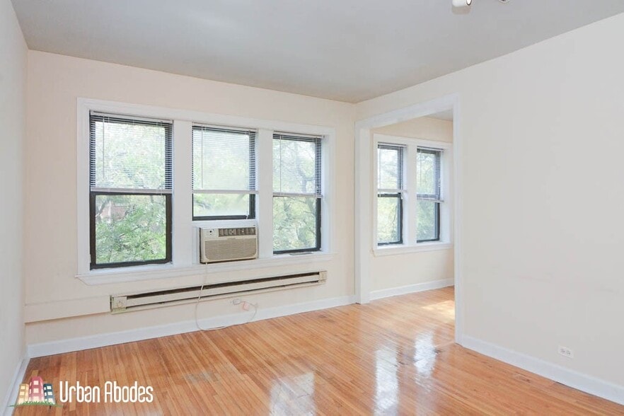 Building Photo - 3723 N Pine Grove Ave