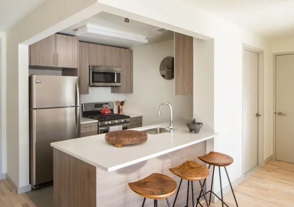 Building Photo - 58 Briar Hollow Ln