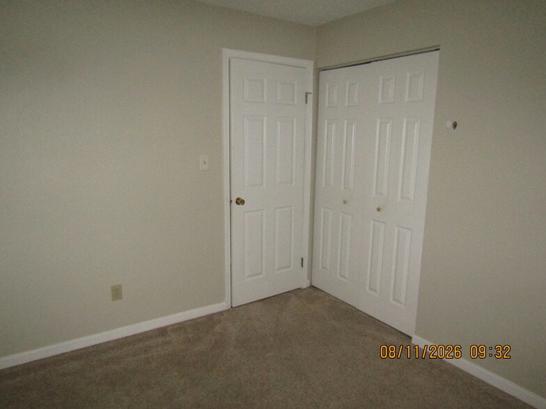 Building Photo - 1406 Daleville Ave