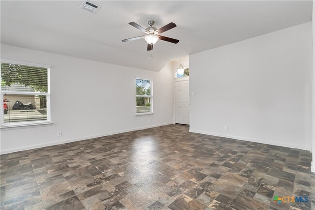Building Photo - 421 Capistrano Dr