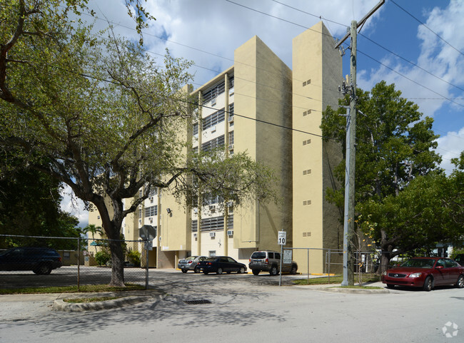 Primary Photo - Virginia Gardens Apartments