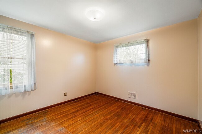 Building Photo - 6 Nokomis Pkwy