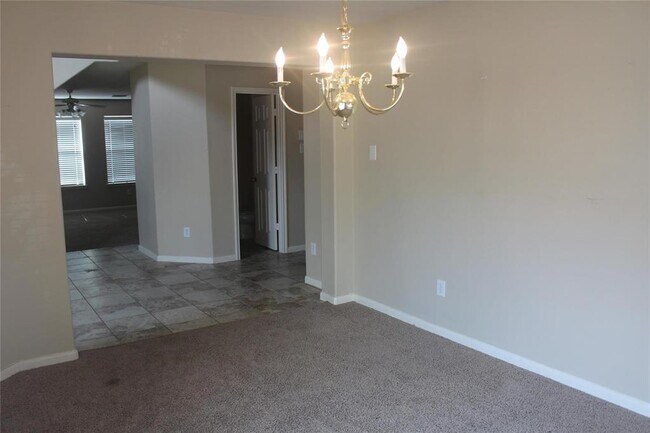 Building Photo - 8307 Cove Timbers Ln