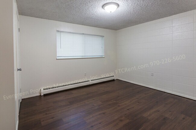 Building Photo - 1606 N Estrella Ave