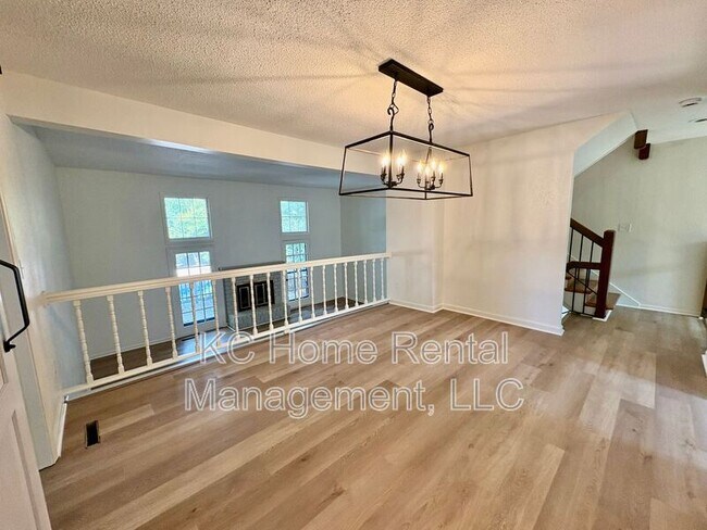 Building Photo - 10205 CedarBrooke Ln
