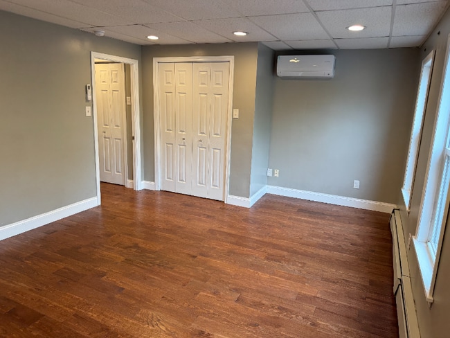 Building Photo - 136 Sharpe St