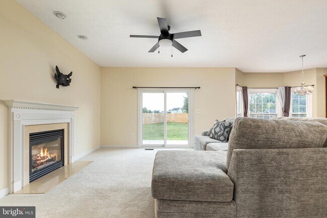 Building Photo - 677 Dellinger Dr