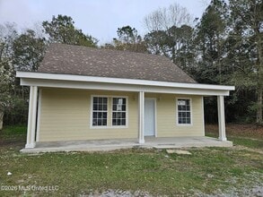 Building Photo - 2512 Beachview Dr