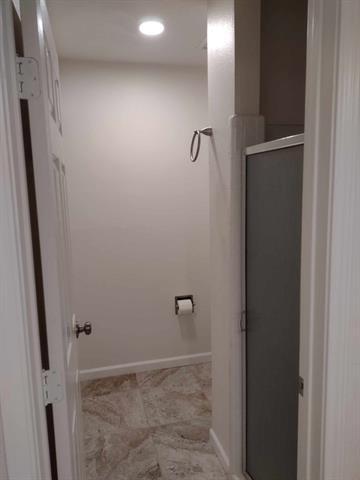 Building Photo - 3018 Overton Park Dr W