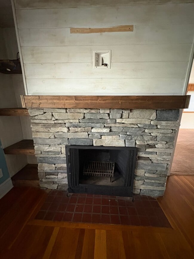 Building Photo - 3 bedroom 3 bath in Spartanburg!!