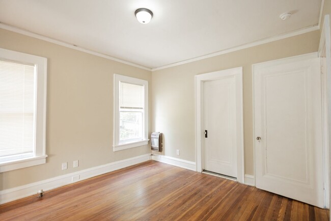 Building Photo - 217 South 11th Street, A &amp; B