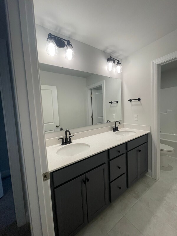 Building Photo - 704 Southerland Peak Dr