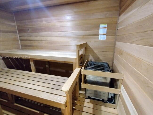 Building Photo - 1501 S Ocean Dr