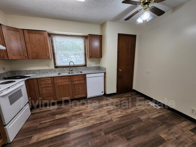 Building Photo - 1509 David Dr