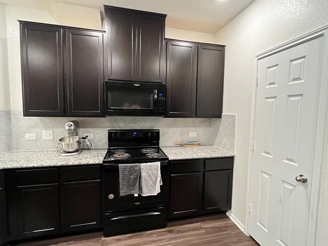 Building Photo - 14205 Silver Lace Ln