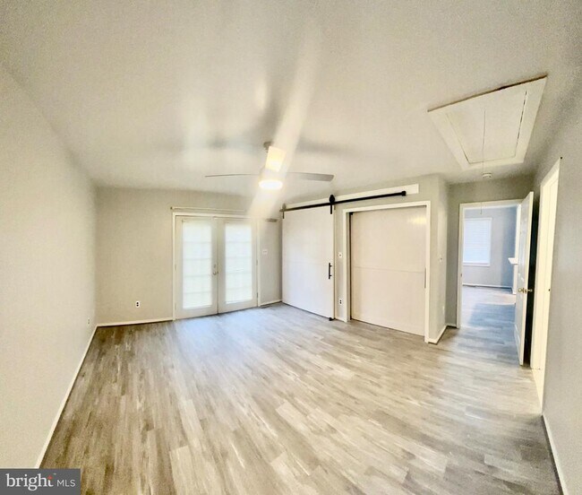 Primary Photo - 4220 Marne Pl NE