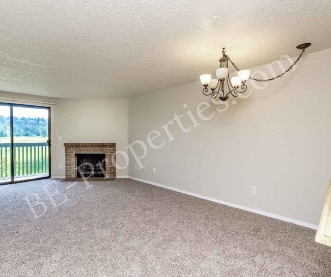 Building Photo - Cozy 1 Bedroom in the By The Green Community.