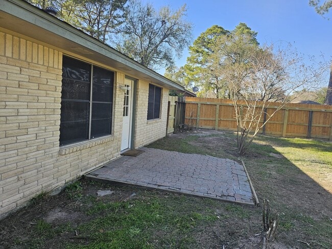 Building Photo - 2327 Shadbury Ct